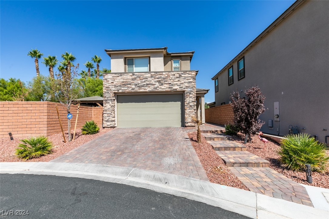Glowing Dawn Ave, Las Vegas, NV 89135