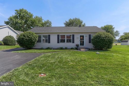 112 Lynmar Ave, PALMYRA, PA, 17078-8901 | Card Image