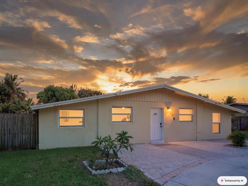 226 E Gateway Blvd, Boynton Beach, FL, 33435-2007 | Card Image