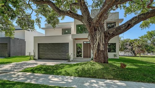 1730 Wisconsin Ln, SARASOTA, FL, 34239-5941 | Card Image