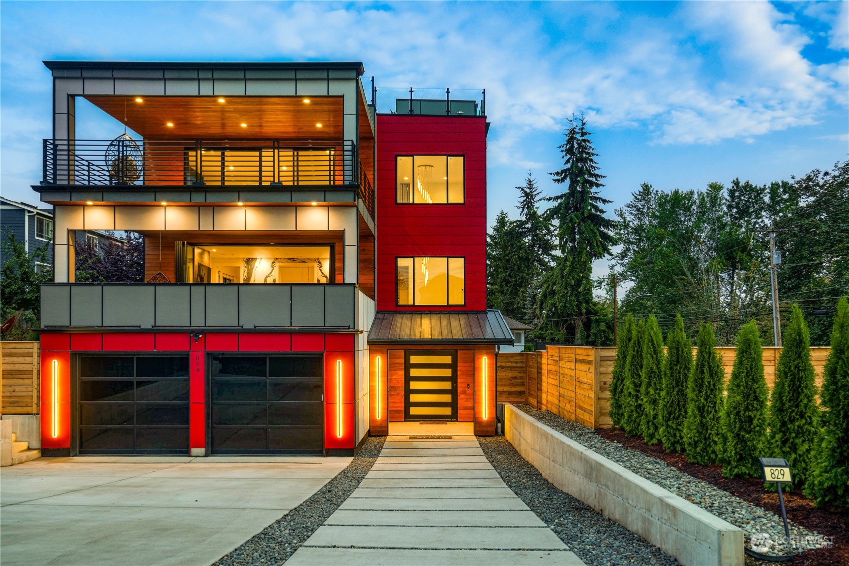 242nd St, Des Moines, WA 98198