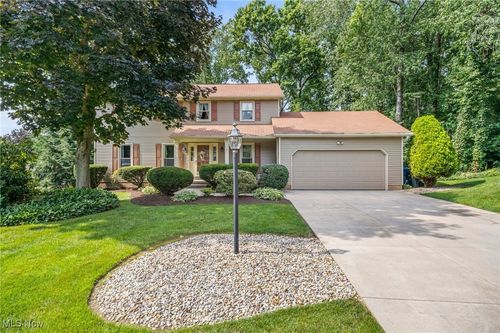 3986 Orange Wood Way, Uniontown, OH, 44685-9567 | Card Image