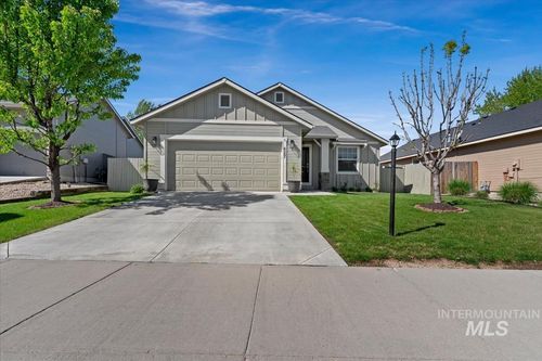 627 N Kayden Way, Meridian, ID, 83642-5022 | Card Image