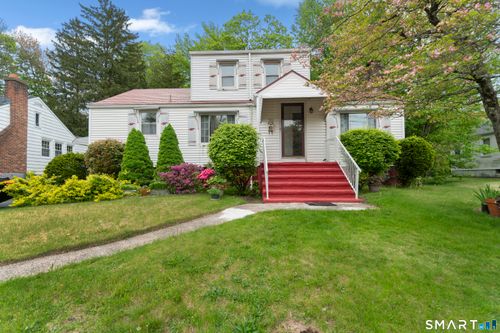 70 Judwin Ave, New Haven, CT, 06515-2315 | Card Image