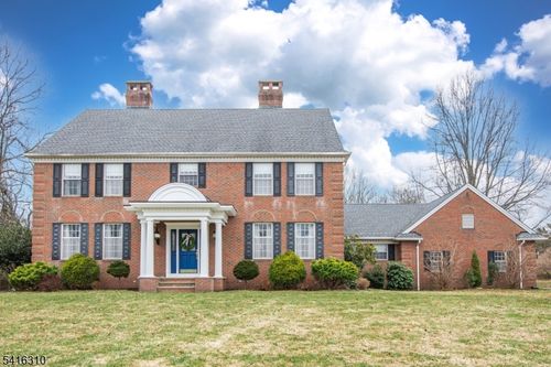 7 Cambridge Rd, Lafayette, NJ, 07848-3011 | Card Image