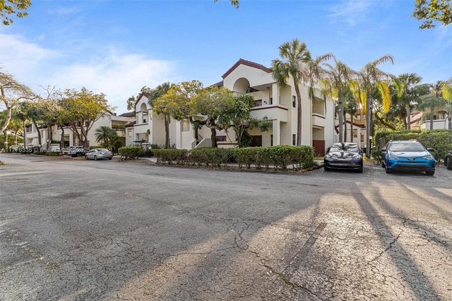 APT-103 - 1417 Avon Ln, Townhouse with 2 bedrooms, 2 bathrooms and null parking in North Lauderdale FL | Image 24