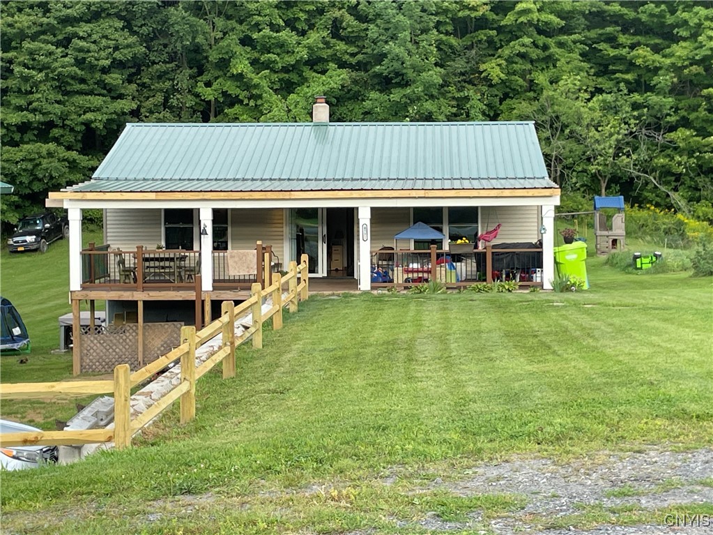 Falls Rd, Munnsville, NY 13409