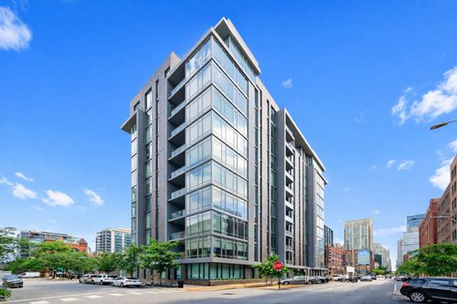 apt-5a-360 W Erie St, Chicago, IL, 60654-5817 | Card Image