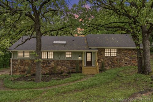 3045 78th St, Tulsa, OK, 74132-2696 | Card Image