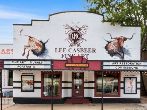 104 N Nugent Ave, Johnson City, TX, 78636-2093 | Card Image