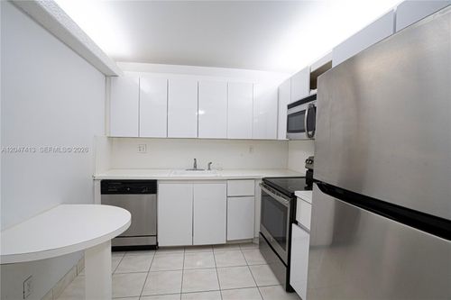 316-600 Three Islands Blvd, Hallandale Beach, FL, 33009-2888 | Card Image