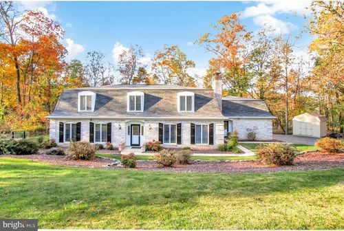 6208 Longview Dr, SPRING GROVE, PA, 17362-8886 | Card Image
