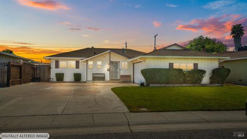 535 Amesbury Dr, Dixon, CA, 95620-2305 | Card Image