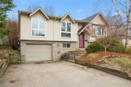 18 Gateway Dr, Guelph, ON, N1H6W8 | Card Image