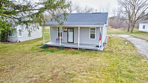 11068 Fenton Rd, FENTON, MI, 48430-9714 | Card Image