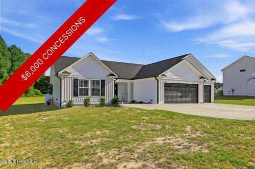 352 Earnest Way, Kenly, NC, 27542-6903 | Card Image