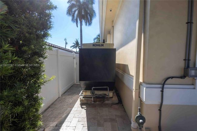 4241 Ne 23 Rd Ter, House other with 4 bedrooms, 4 bathrooms and null parking in Lighthouse Point FL | Image 31