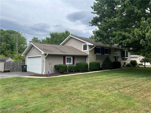 18820 Bennett Road, North Royalton, OH, 44133 | Card Image