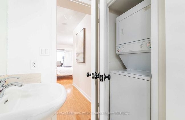 4203 - 210 Victoria St, Condo with 2 bedrooms, 2 bathrooms and null parking in Toronto ON | Image 14