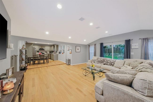 6 Mars Rd, House other with 3 bedrooms, 2 bathrooms and null parking in Rocky Point NY | Image 8