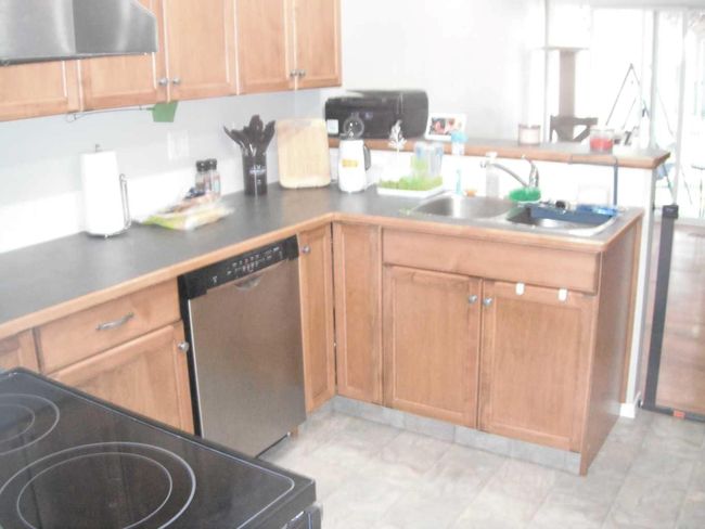 4 - 129 Silkstone Rd W, Condo with 2 bedrooms, 2 bathrooms and 1 parking in Lethbridge AB | Image 8