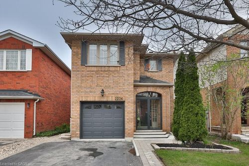 2226 Arbourview Drive, Oakville, ON, L6M3N7 | Card Image