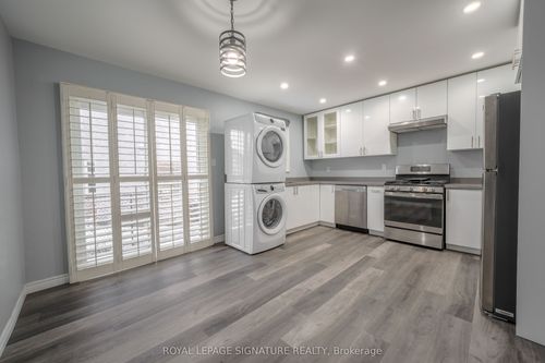 upper-2111 Lynn Heights Drive, Pickering, ON, L1X2S1 | Card Image