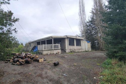 5075 Lake Earl Dr, Crescent City, CA, 95531-9738 | Card Image