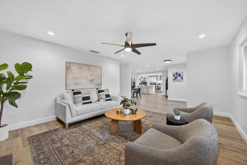 8561 Elaine Dr, Sacramento, CA, 95828-3816 | Card Image