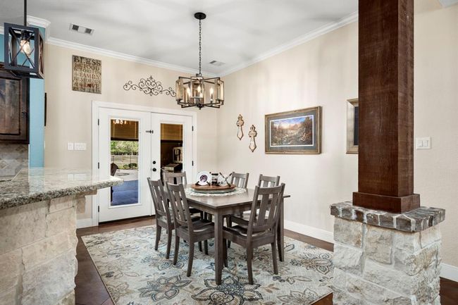 20585 Highway 146 N, Home with 3 bedrooms, 3 bathrooms and 3 parking in Liberty TX | Image 12