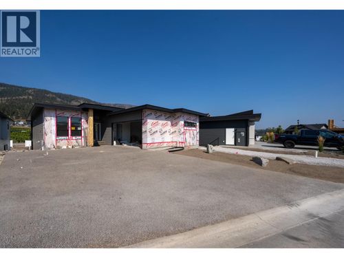 2538 Pinnacle Ridge Dr, West Kelowna, BC, V4T0G4 | Card Image