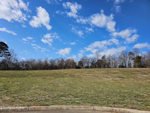 7653 Torch Ln, Knoxville, TN, 37920-7598 | Card Image