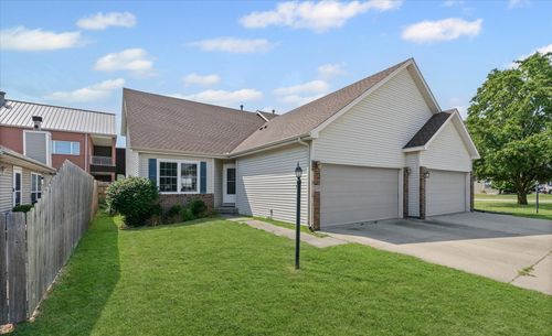 803 Prestwick Pt, Champaign, IL, 61822-8555 | Card Image