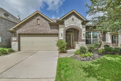 16619 Cactus Blossom Trail Trail, House other with 4 bedrooms, 2 bathrooms and null parking in Cypress TX | Image 1