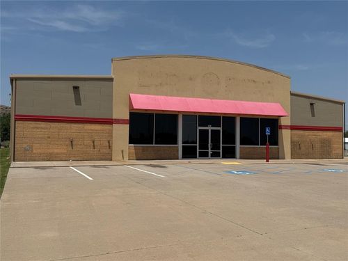 215 E 1st St, Granite, OK, 73547-9311 | Card Image