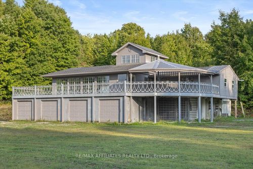 1215 Narrows Lock Rd, Portland, ON, K0G1V0 | Card Image