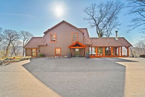 1 Deer Trl S, Greenwood Lake, NY, 10925-4216 | Card Image