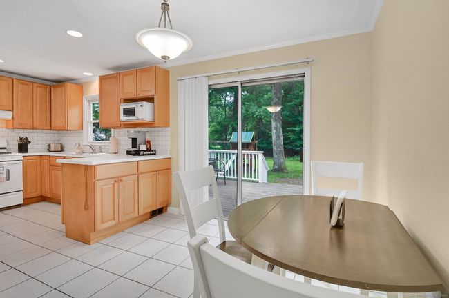 606 Forest St, House other with 4 bedrooms, 2 bathrooms and null parking in East Hartford CT | Image 16