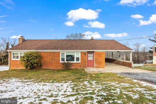 7810 Chambers Hill Rd, HARRISBURG, PA, 17111-5405 | Card Image