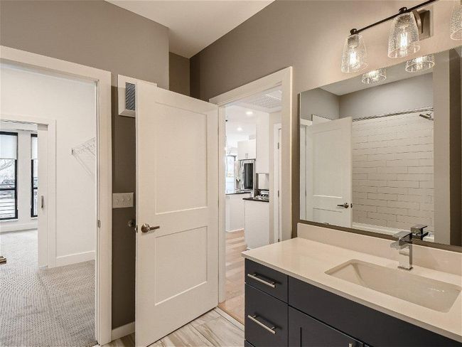 Bathroom.jpg | Image 22