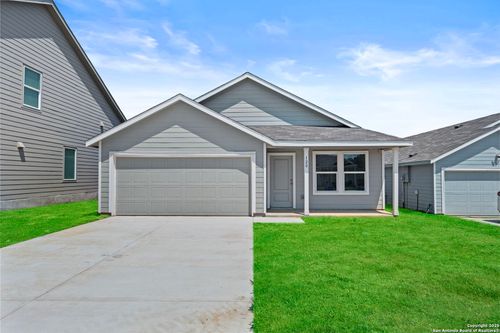 120 Autumn Trl, Floresville, TX, 78114-0139 | Card Image