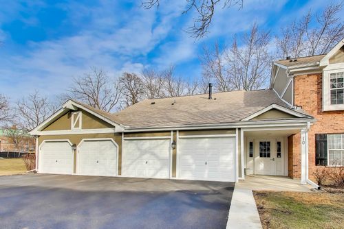 unit-m2-10 Waterbury Ln, Schaumburg, IL, 60193-1692 | Card Image