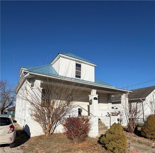 411 Maple Street, Lawrenceville, IL, 62439 | Card Image