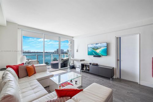 820-1100 West Ave, Miami Beach, FL, 33139-4749 | Card Image