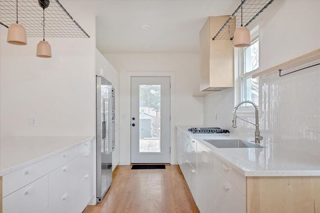 19-271EWoodlandSt_105 | Image 9