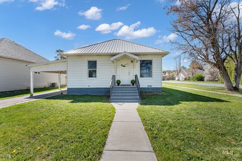 425 6th St, Filer, ID, 83328-6310 | Card Image