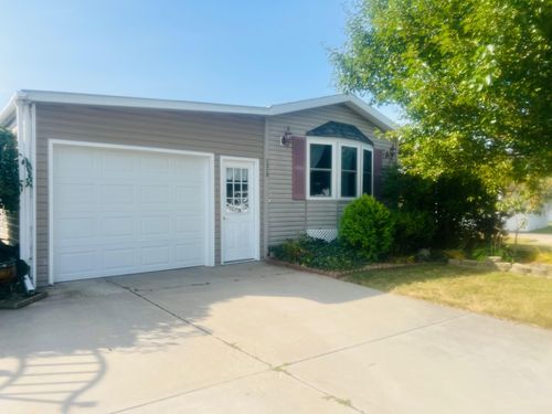 1310 Windridge Ln, Fremont, MI, 49412-9194 | Card Image