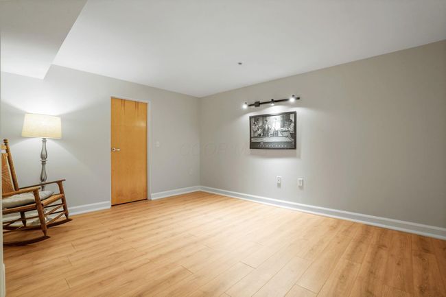 HUGE walk in closet , Bathroom off to the right of room | Image 23