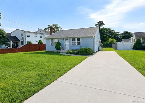 10 Midwood Pl, Farmingville, NY, 11738-2021 | Card Image