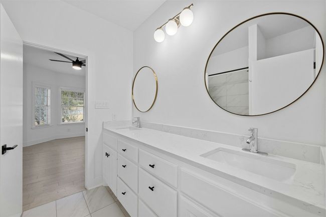 7905 Brightman Ln, House other with 5 bedrooms, 5 bathrooms and 6 parking in Austin TX | Image 28